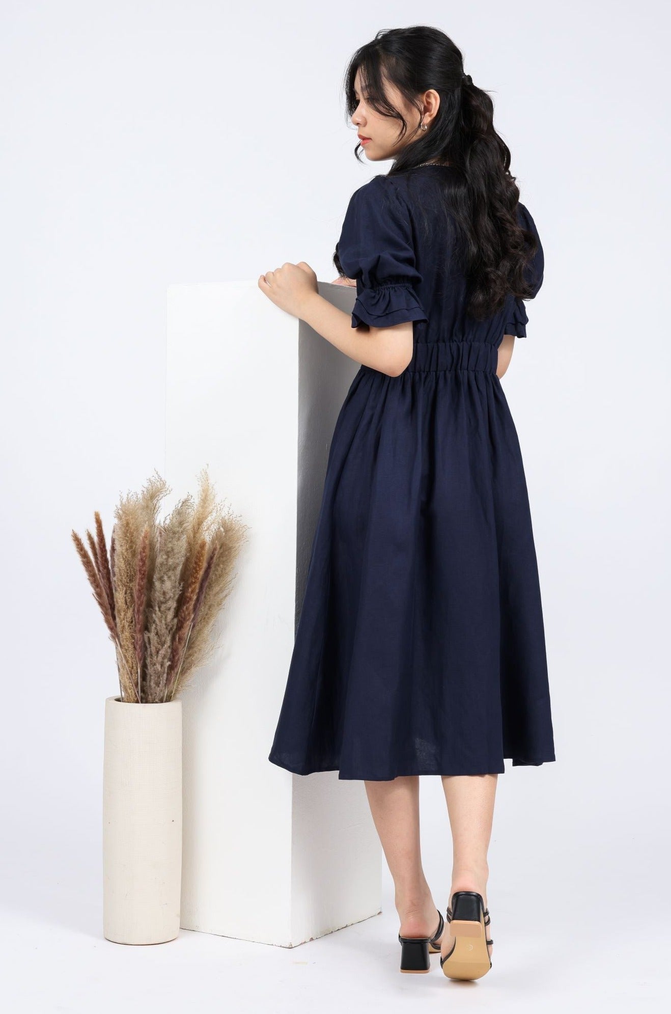 Jolie Linen-blend V-neck Dress in Navy