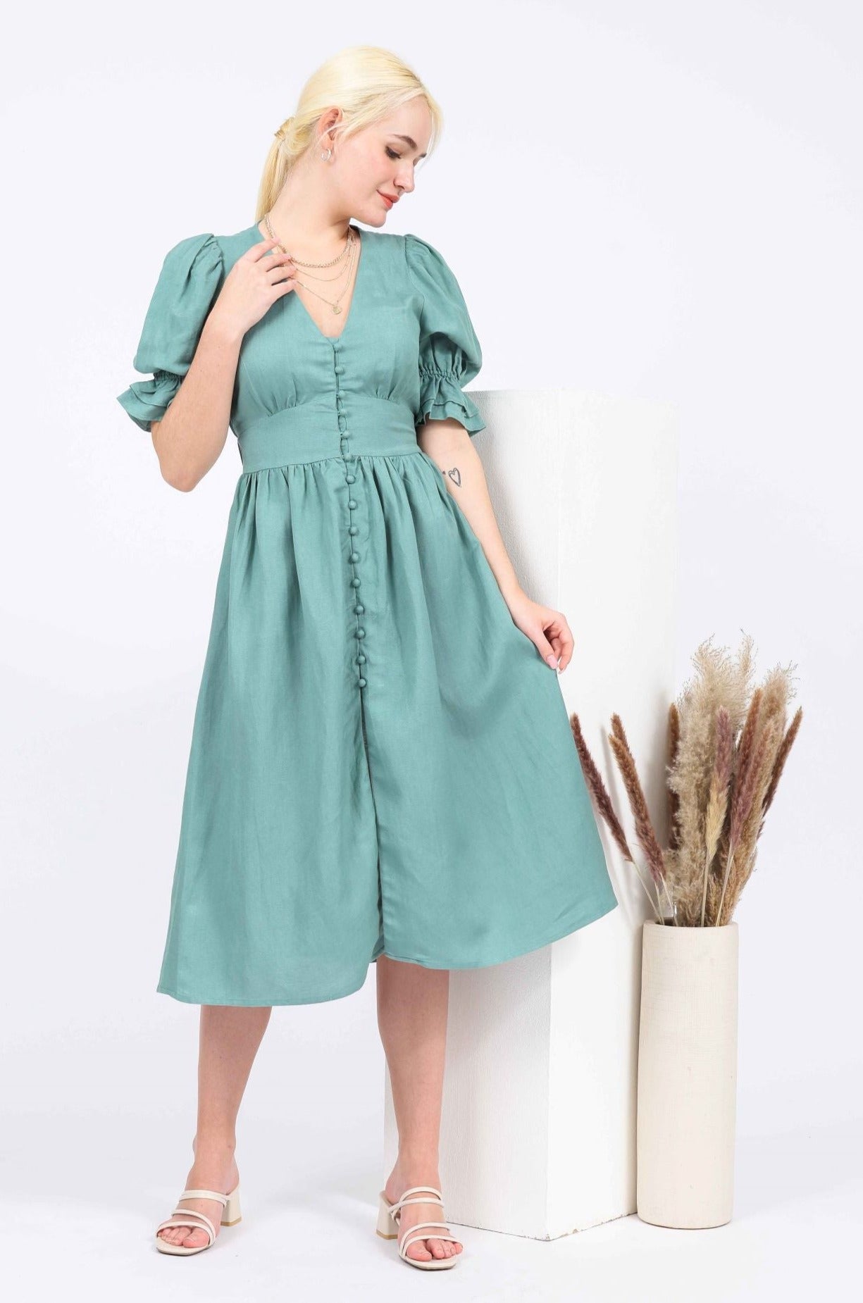 Jolie Linen-blend V-neck Dress in Green