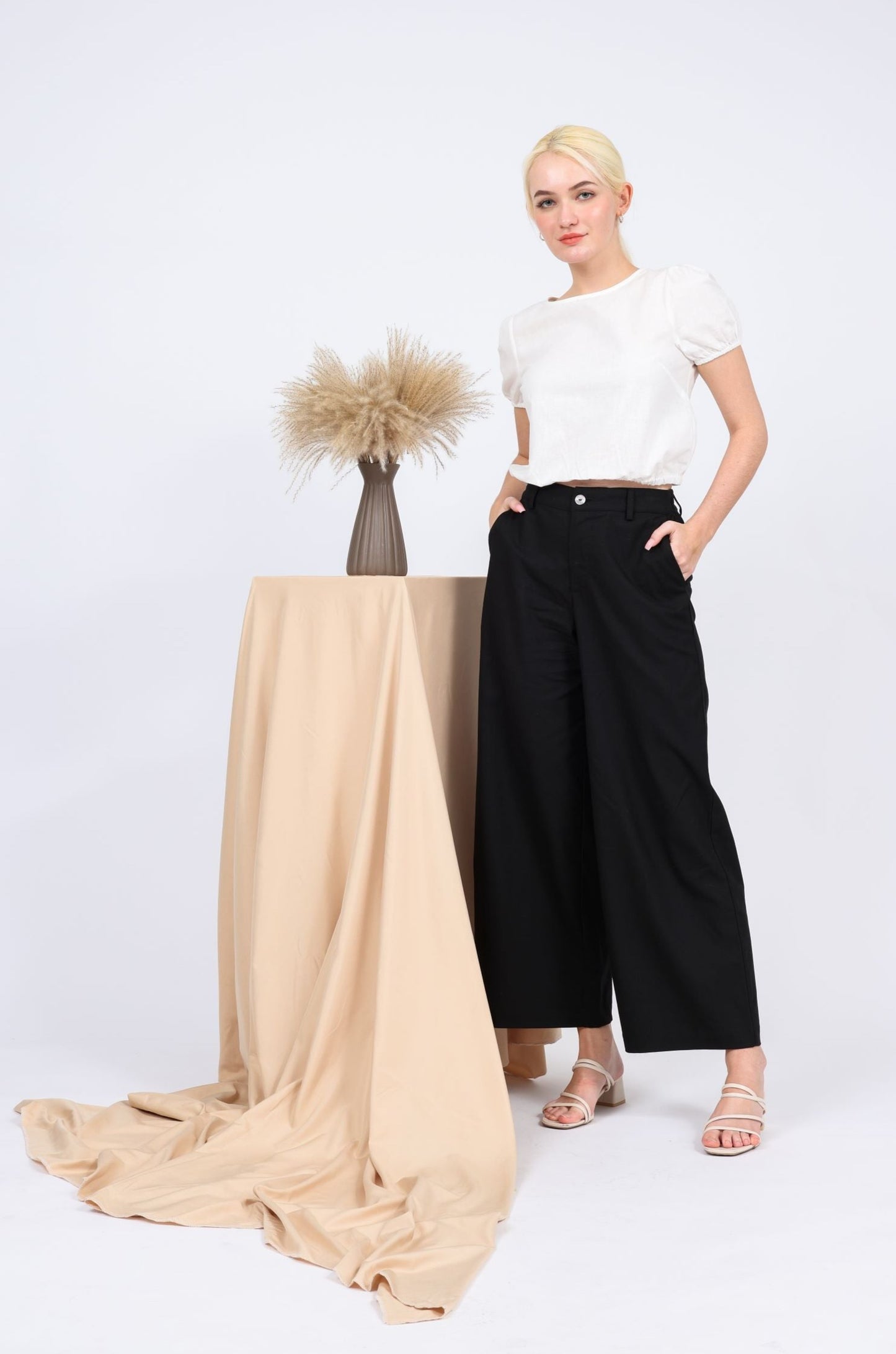 Lucie Linen-blend High Waist Long Pants in Black