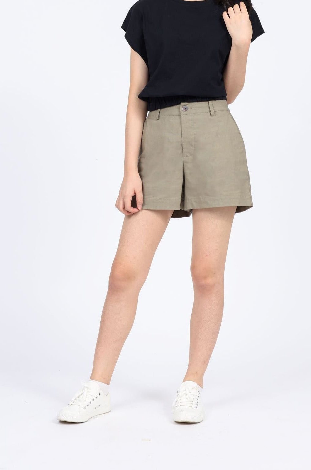 Lucie Linen-blend High Waist Shorts in Khaki